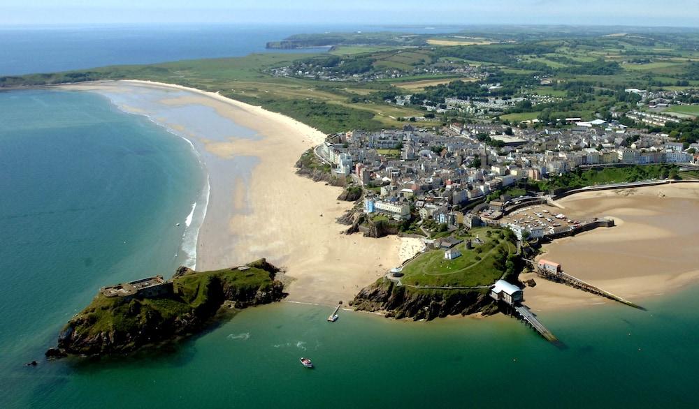 New Overlander Inn Tenby Exterior photo